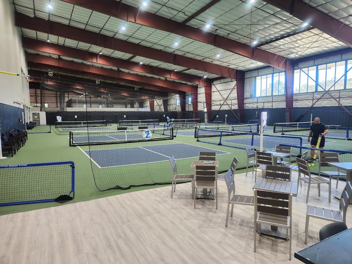 Flyte Racquet Club